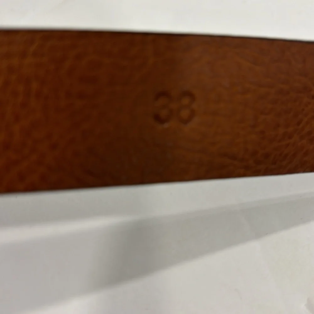 Johnston & Murphy Calfskin Leather Belt w/Silver Buckle Size 38 - Picture 8 of 10